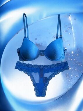🆕💕NATORI Lightweight Underwire Lace T-Shirt Bra + Panty Set • BLUE • 32B & Small